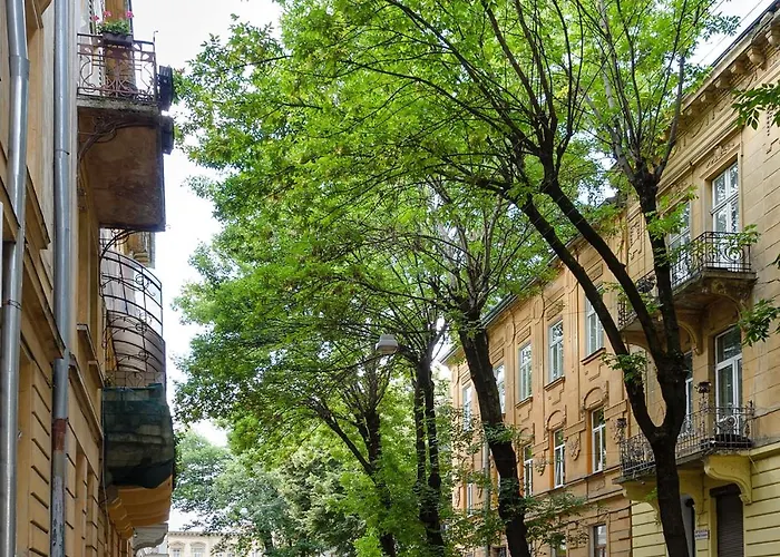 Cozy In The Center Appartement Lviv